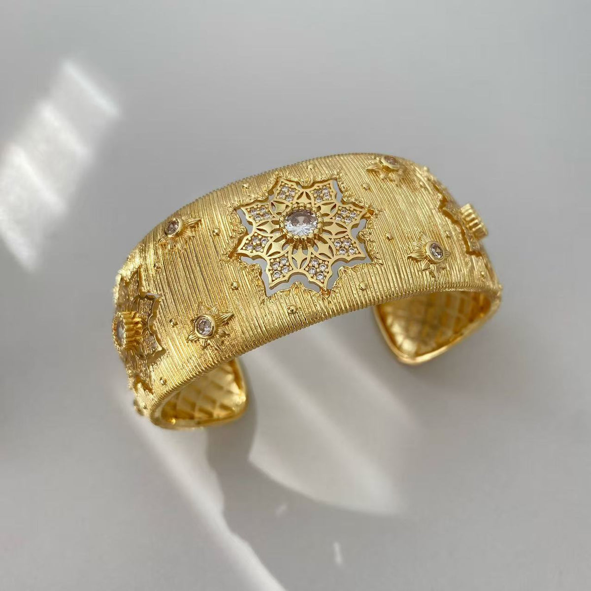 Vintage Italian Hand Brush Cubic Zirco Open Adjustable Bangle Rings, Real Gold Plated Stackable Finger Ring Jewelry Gifts