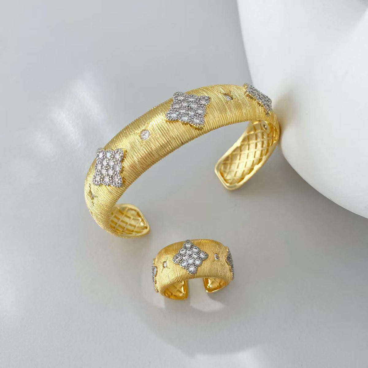 Vintage Italian Hand Brush Cubic Zirco Open Adjustable Bangle Rings, Real Gold Plated Stackable Finger Ring Jewelry Gifts