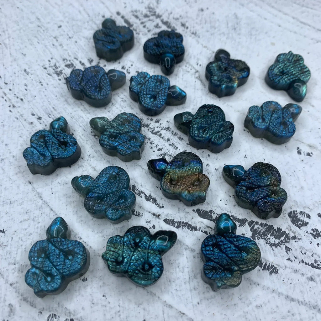 Natural Labradorite Snake Carved, Quartz Snake,Crystal Snake, Crystal Carving, Home Decoration,Energy Crystals,Crystal Heal,Crystal Gifts