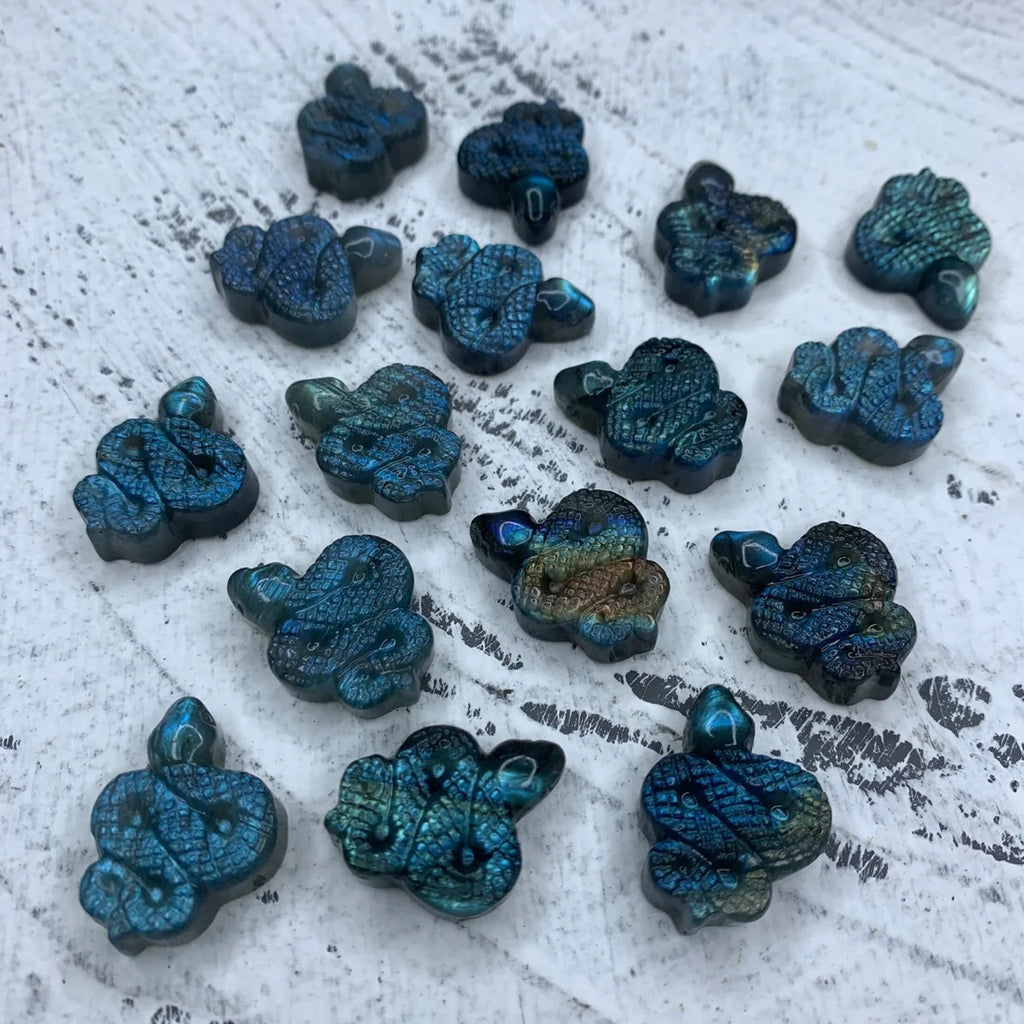 Natural Labradorite Snake Carved, Quartz Snake,Crystal Snake, Crystal Carving, Home Decoration,Energy Crystals,Crystal Heal,Crystal Gifts