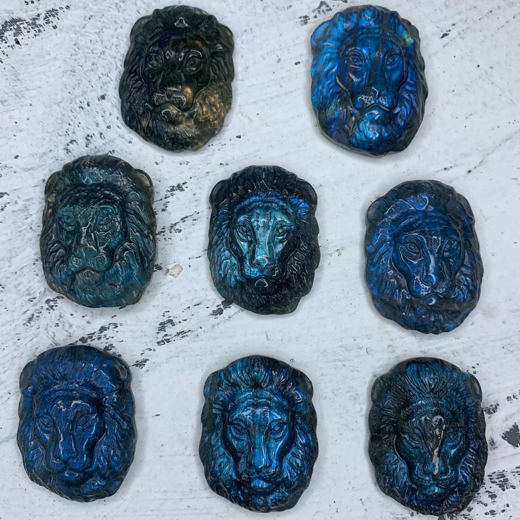 Lion Hand Carved Labradorite Pendant 1PC, Lion Pendant, Labradorite Lion, Blue Labradorite, Crystal Pendant, Animal Pendant 29mm*40mm