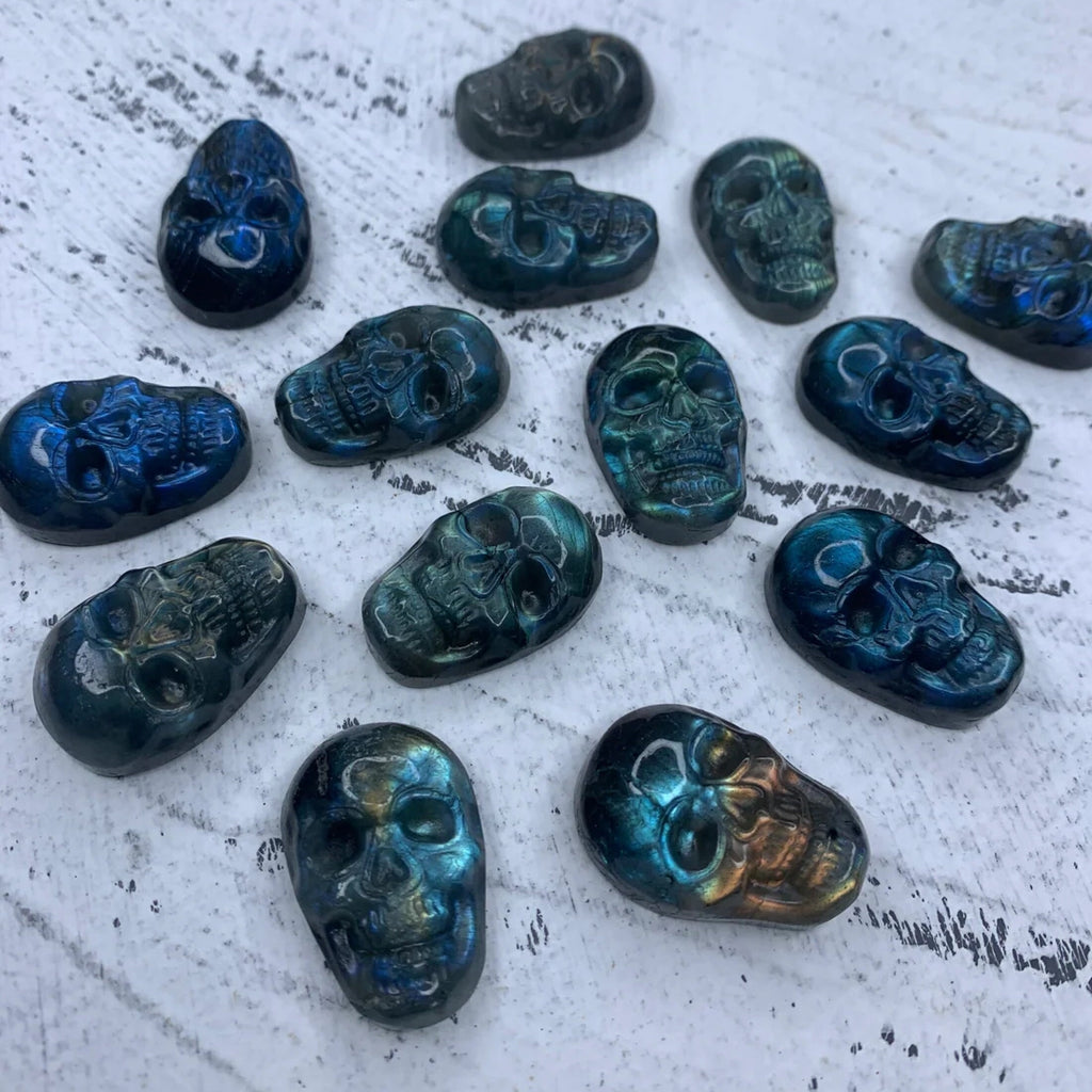 Natural Carved Labradorite Skull Pendant 1PC, Sugar Skull, for Men or Women, Healing Crystal, Gemstone Pendant 29mm