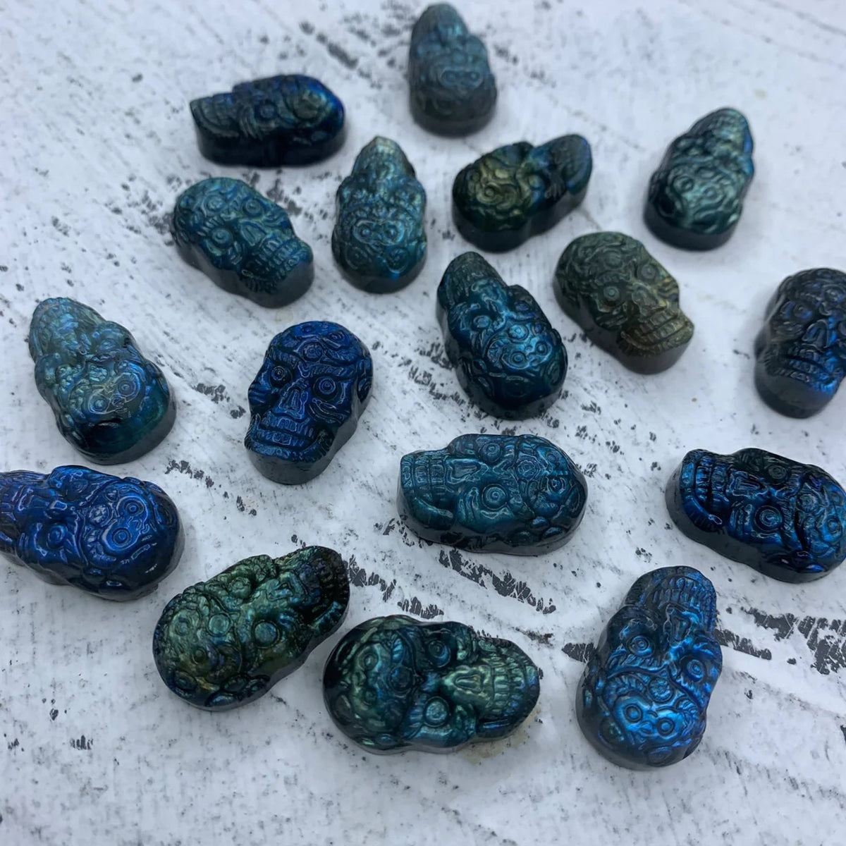 Natural Carved Labradorite Skull Pendant 1PC, Sugar Skull, for Men or Women, Healing Crystal, Gemstone Pendant 24mm
