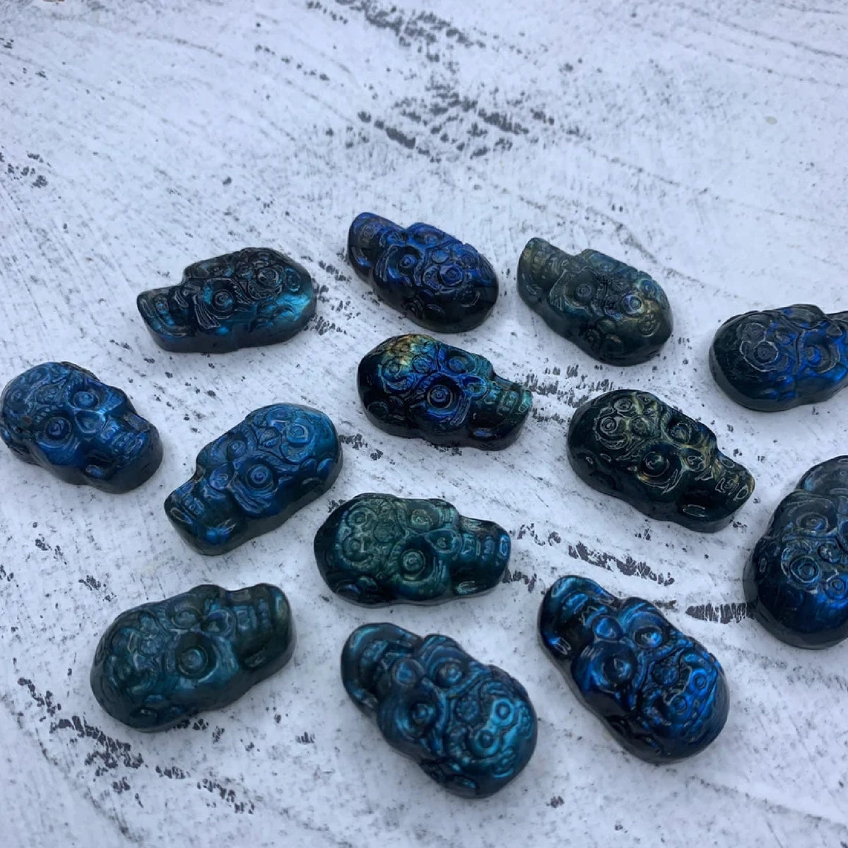 Natural Carved Labradorite Skull Pendant, Sugar Skull, for Men or Women, Healing Crystal, Gemstone Pendant 29mm 1PCS
