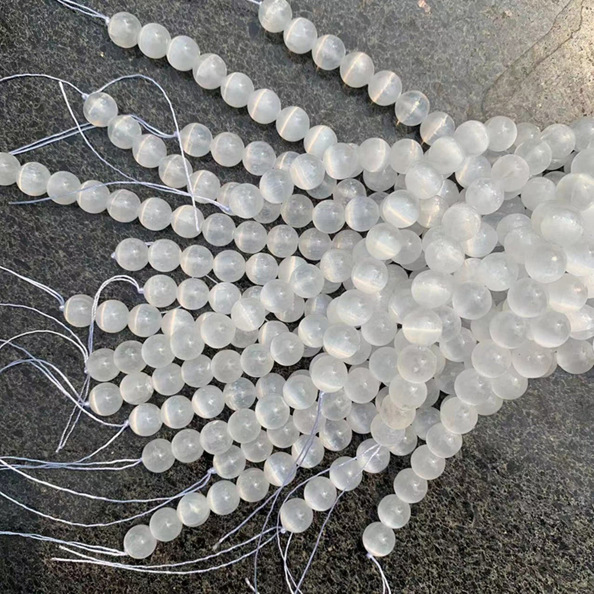 Natural Clear Selenite Round Bead Selenite Loose Beads Gemstone Beads Clear Selenite Gemstone Cat Eye Loose Bead 6mm 8mm 10mm 15.5 Inch AAA