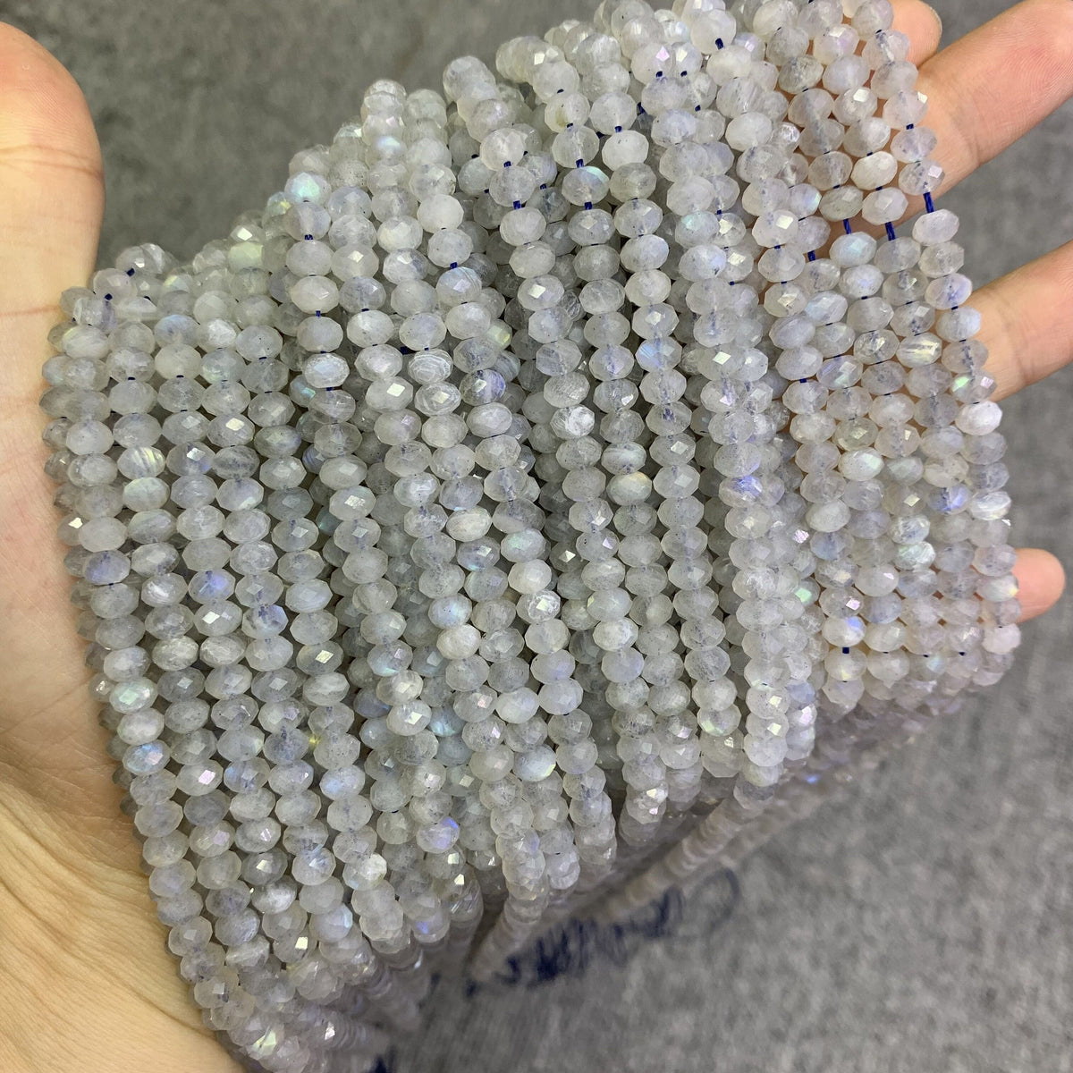 Natural Labradorite Roundell Beads Faeted 4*6mm Labradorite Roundell Beads Blue Gemstone Loose Bead 15.5 Inch Strand AAA