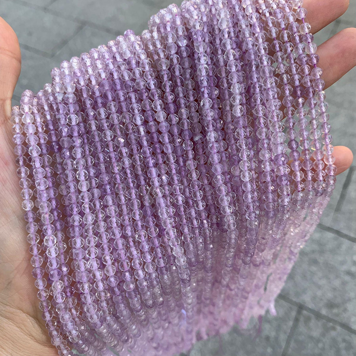 Natural Lavender Amethsy Round Shape Faceted Beads 4mm Gemstone Clear Purple Color Round Beads Loose Bead 15.5 Inch Strand AAA