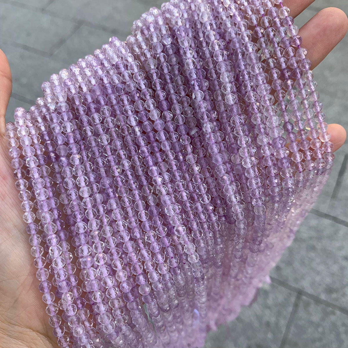Natural Lavender Amethsy Round Shape Faceted Beads 4mm Gemstone Clear Purple Color Round Beads Loose Bead 15.5 Inch Strand AAA