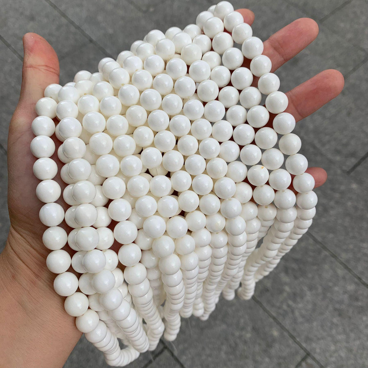 Natural White Shell Round Beads 10mm Giant Clam Shell Round Beads for Jewelry Designer Gifts for Women Grade AAA 15.5 Inch Strand
