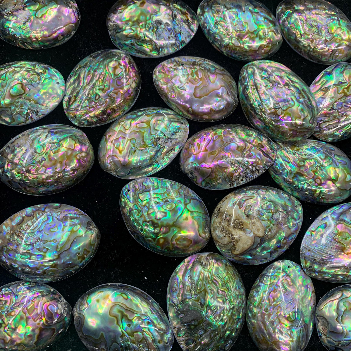 1PC Single Abalone Shell Pendant with Hole Size Approx 42*56mm Rainbow Seashell （Single Side）