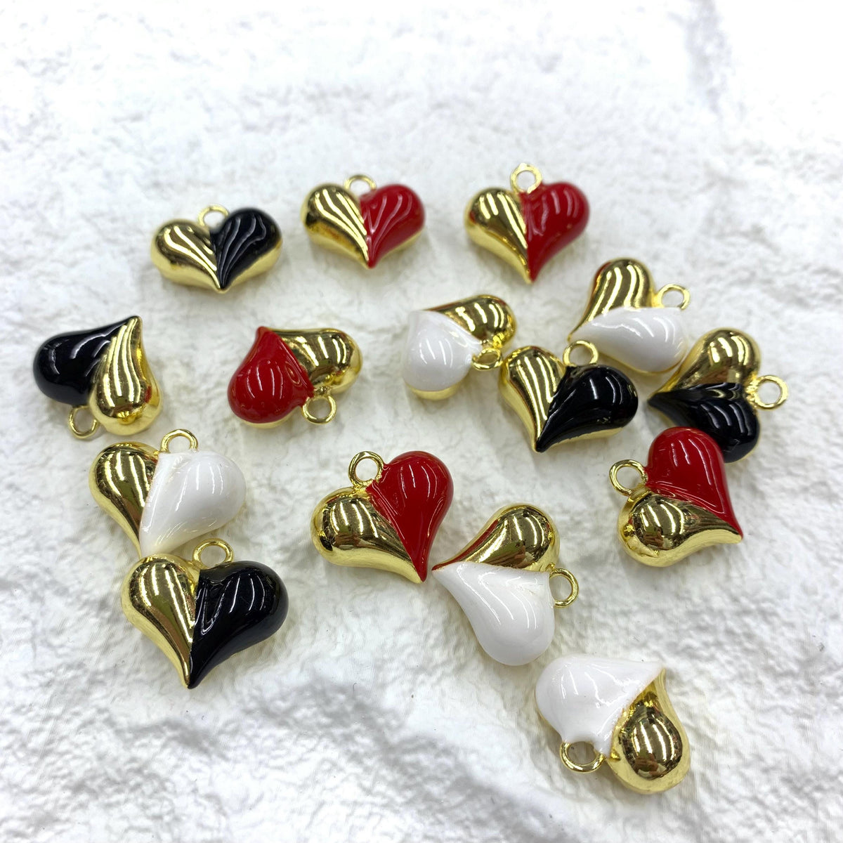 Gold Heart Charm Enamel Heart Shape Pendant Love Shape Pendant DIY Bracelet and Necklace Accessory 20 *19mm