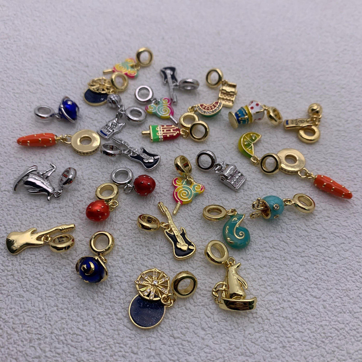 Enamel Carrot Pendant Charms Enamel Guitar Pendant for DIY Necklace Making