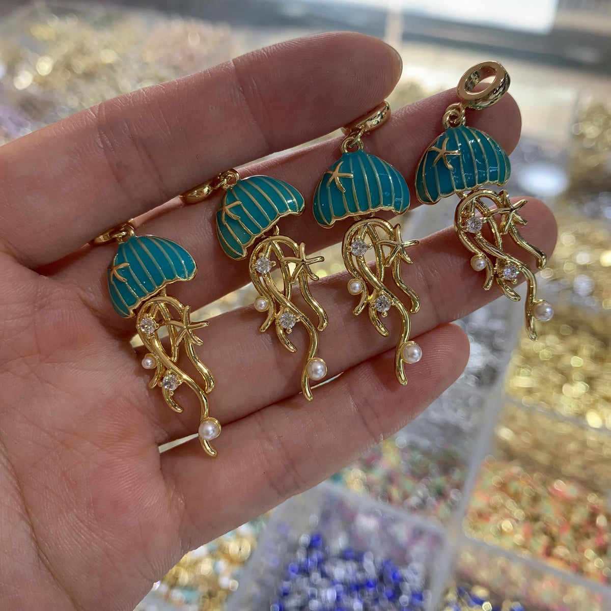 Enamel Jellyfish Shape Pendant Medusa Pendant Acaleph with peal for DIY Gifts Necklace Making