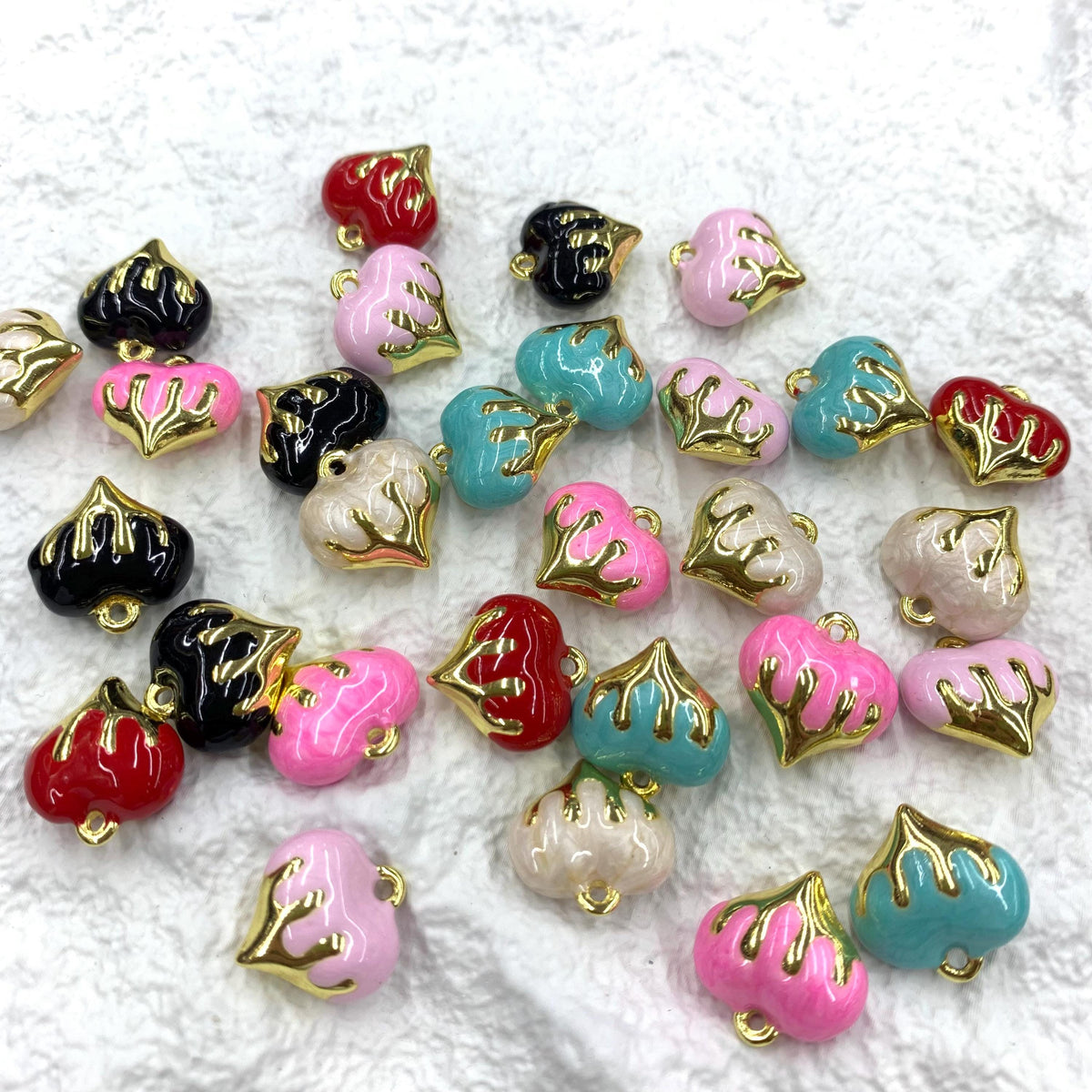 Gold Heart Charm Enamel Heart Shape Pendant Love Shape Pendant DIY Bracelet and Necklace Accessory 15 *16mm