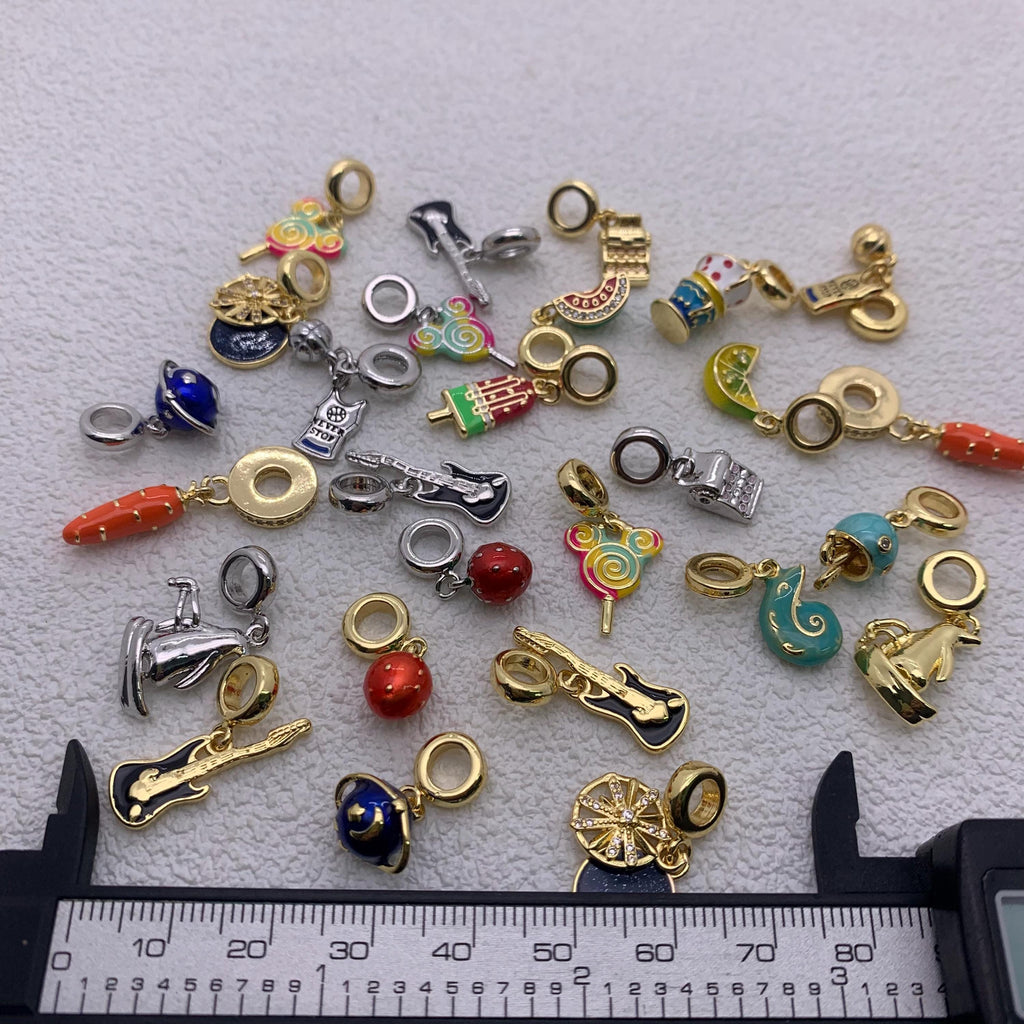 Enamel Carrot Pendant Charms Enamel Guitar Pendant for DIY Necklace Making