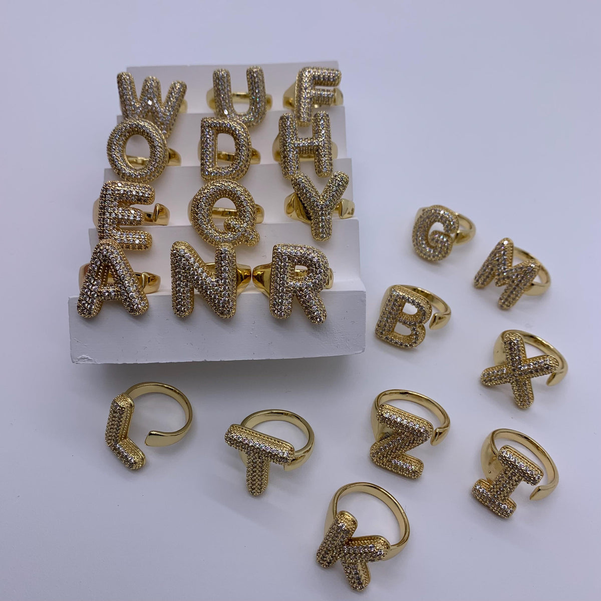 18K Gold Copper Letter Pendant English Letter Pendant with Zircon for DIY Necklace Making