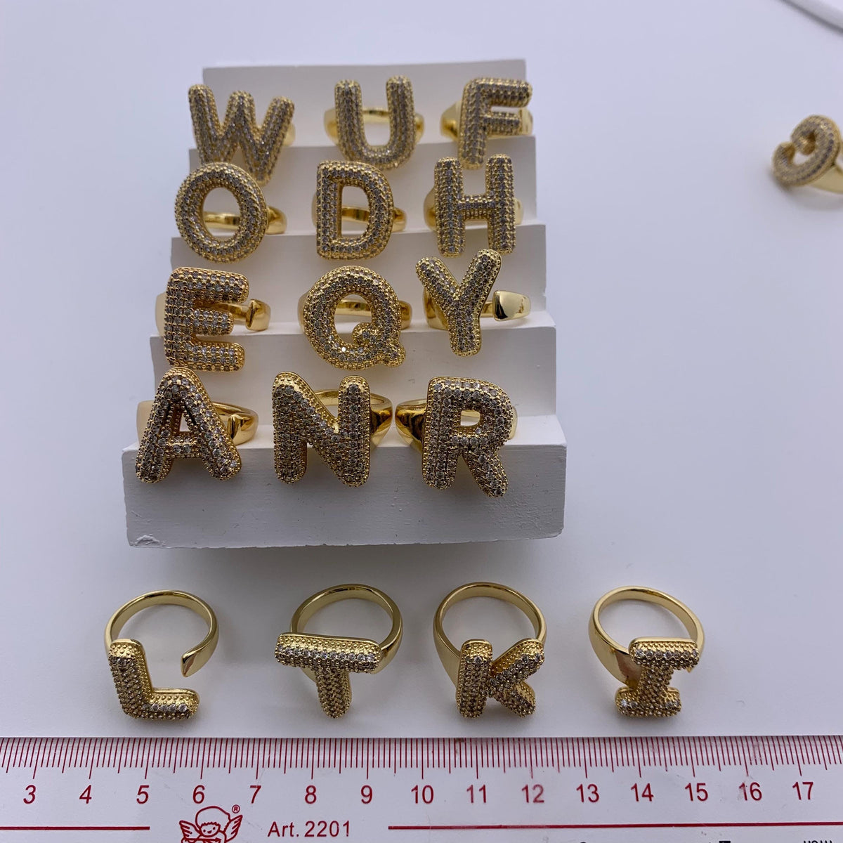 18K Gold Copper Letter Pendant English Letter Pendant with Zircon for DIY Necklace Making