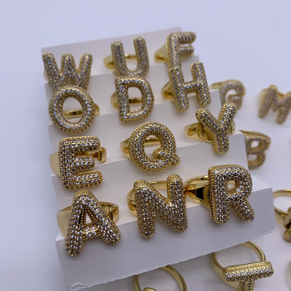 18K Gold Copper Letter Pendant English Letter Pendant with Zircon for DIY Necklace Making