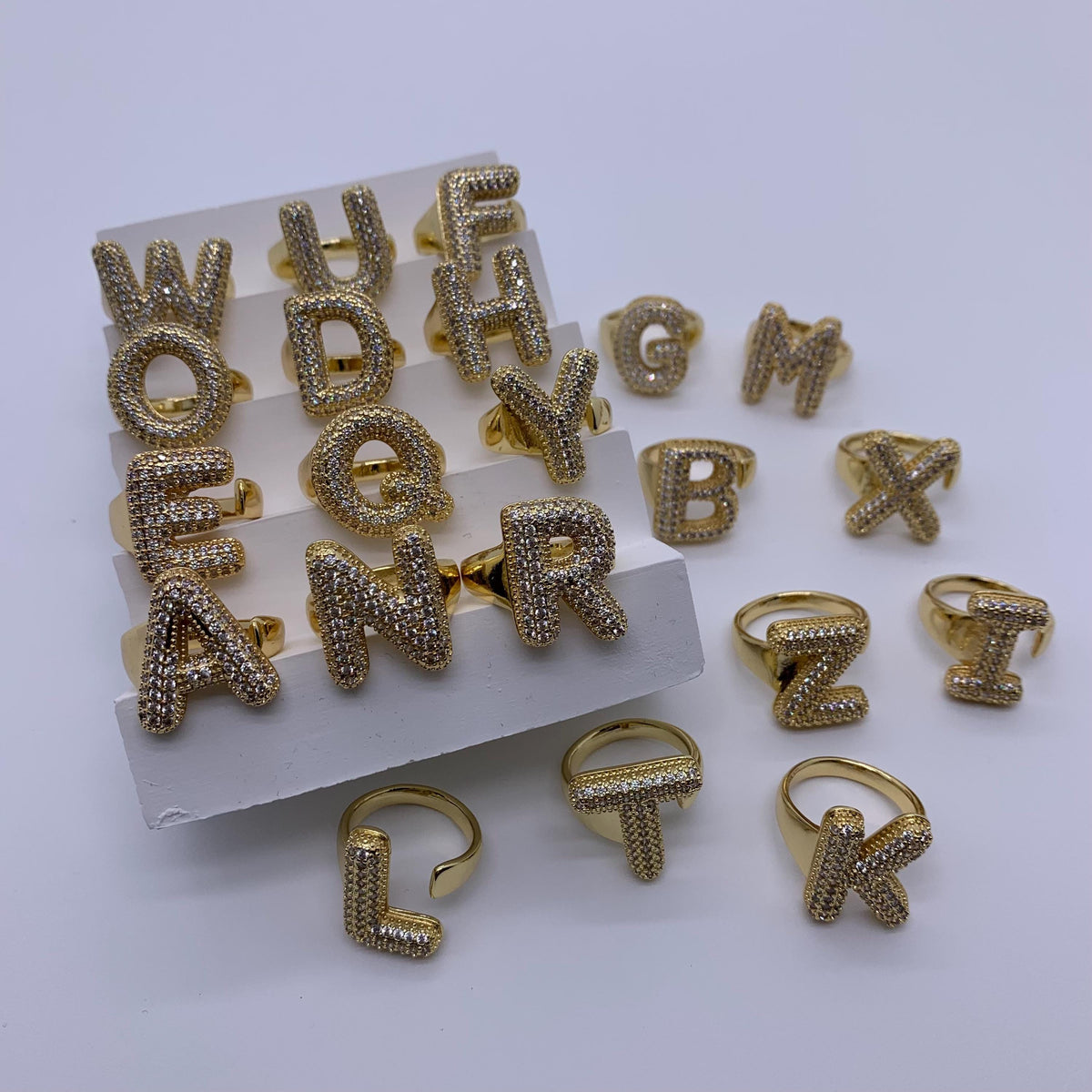 18K Gold Copper Letter Pendant English Letter Pendant with Zircon for DIY Necklace Making