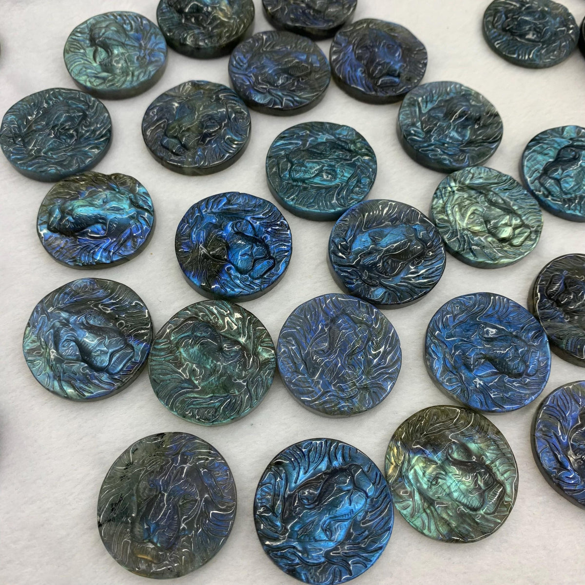 Natural Lion Head Labradorite Pendant 1PC, Lion Head Pendant, Labradorite Lion Round Shape Crystal Pendant, Animal Pendant Size 36mm