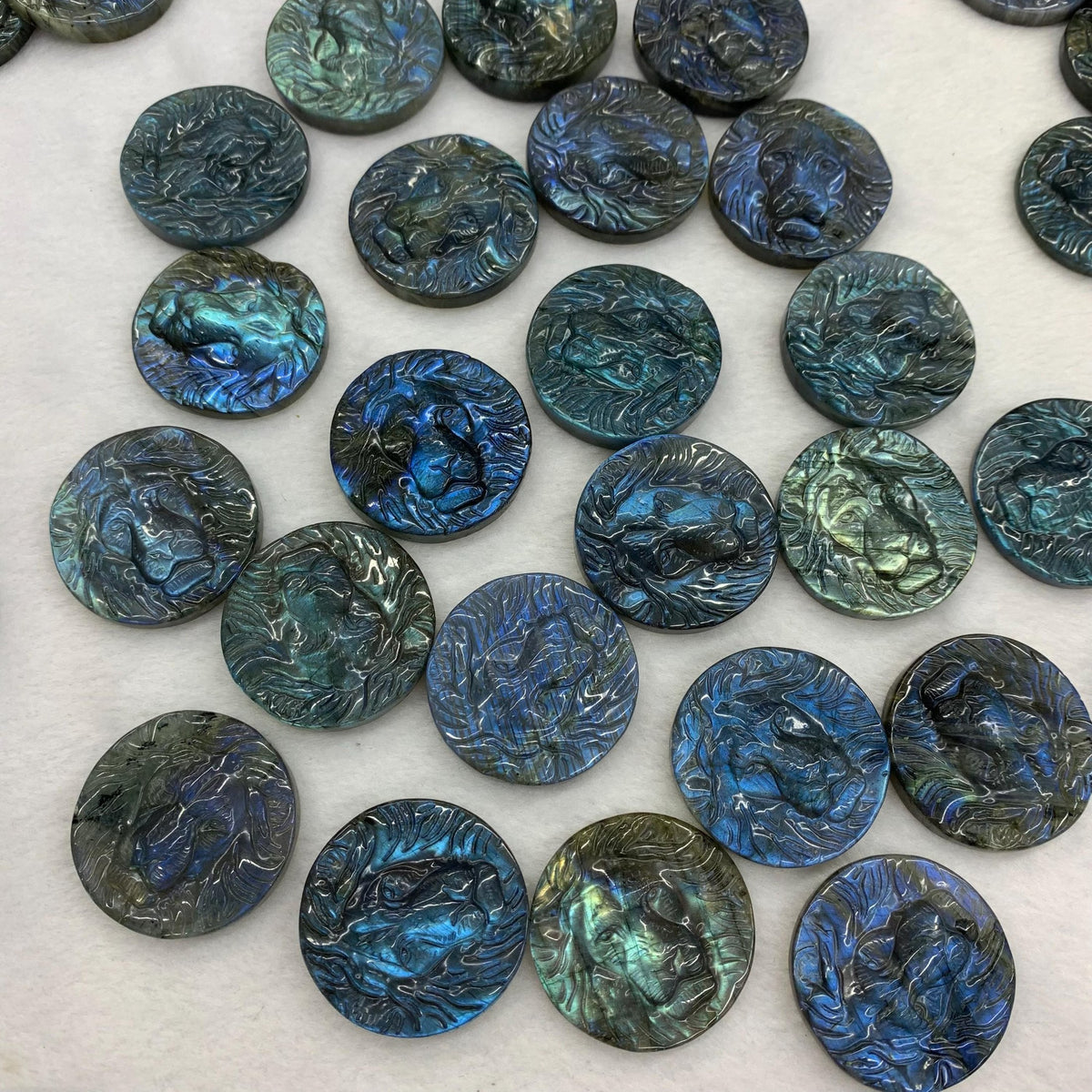 Natural Lion Head Labradorite Pendant 1PC, Lion Head Pendant, Labradorite Lion Round Shape Crystal Pendant, Animal Pendant Size 36mm