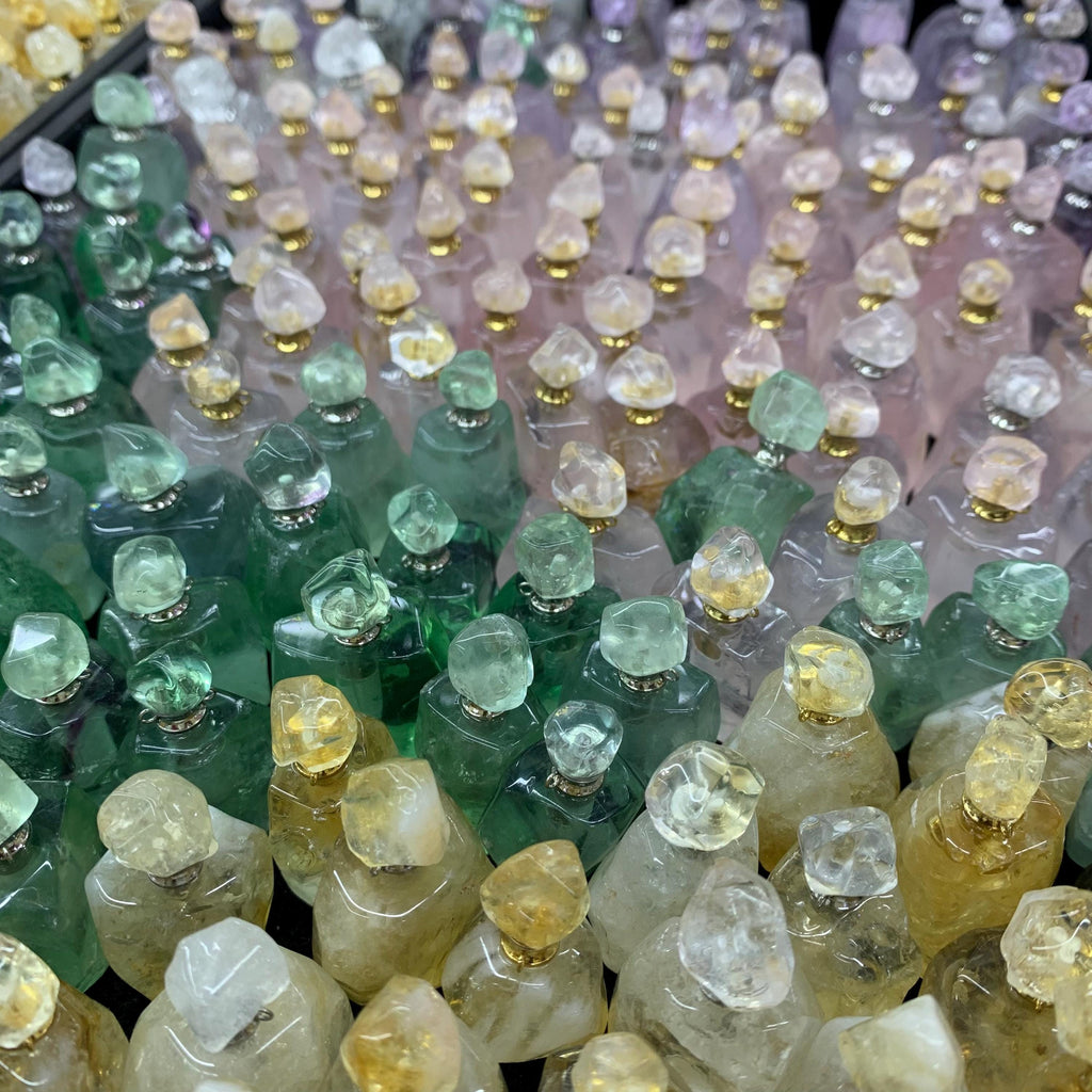 Handmade Irregular Crystal Perfume Bottle Pendant Essential Oil Pendant for Making Necklace 1PC Citrine, Amethsy,Rose Quartz, Green Fluorite