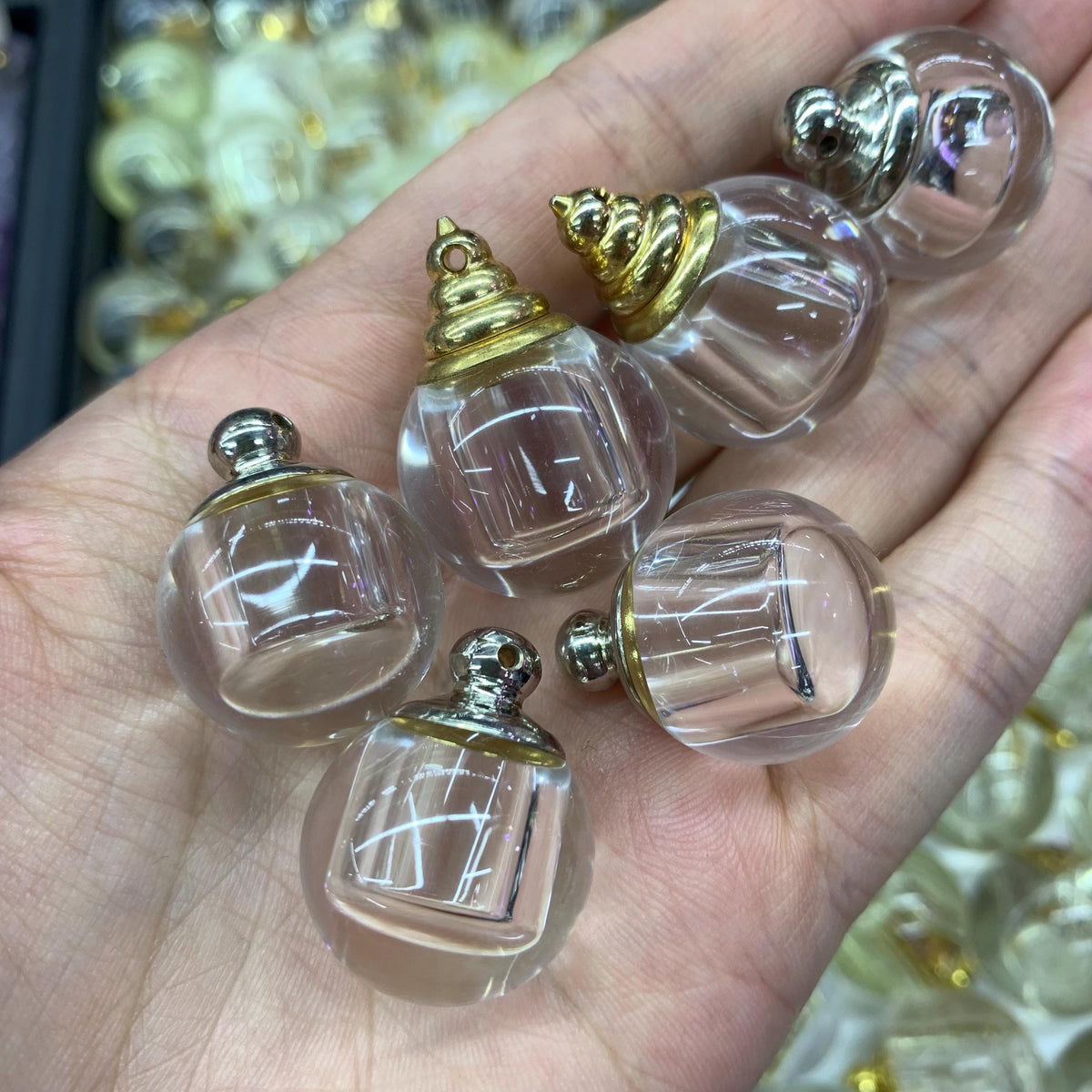 Natural Crystal Perfume Bottle Pendant Essential Oil Pendant Ball Shape for Making Necklace 1PC