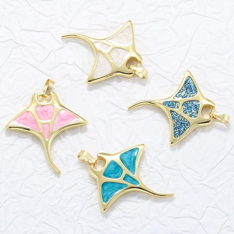 Colorful Enamel Devil Ray Pendant Ocean Animals  Jewelry Pendant Manta Ray Charm for Necklace Making Gifts for Women